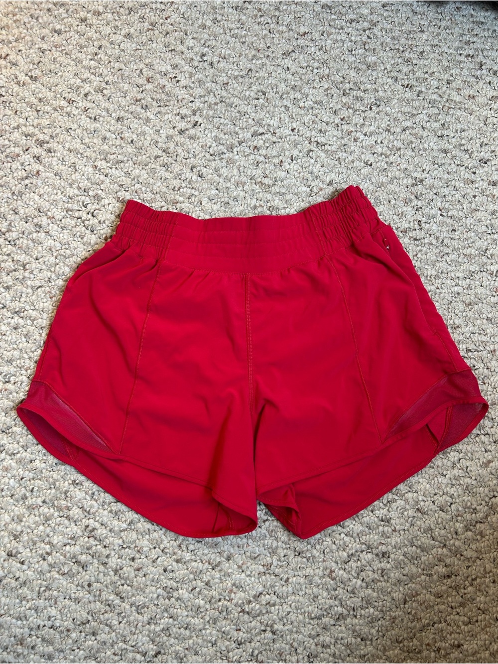 Lululemon Shorts Red Size 6
